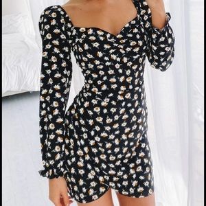 Beginning Boutique | Black Floral Long Sleeve Mini Dress | Size Small
